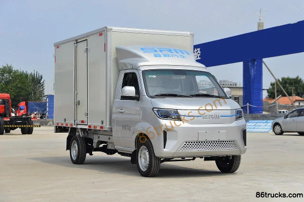 SRM Xinyuan T3LEV 2.7T 3.04m single-row electric van micro truck 41.86kWh 4X2(6 wheels) Exterior