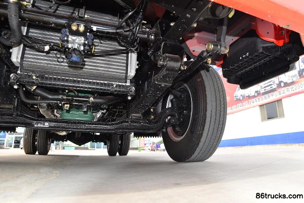 FAW Jiefang J6F 130 hp 4X2(6 wheels) 4.16m single-row stake truck Chassis (3) | 86Trucks