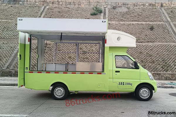 Wuling Rongguang Mini Truck Extended Edition 2.3T 2.865m single-row battery electric mobile shop truck 4X2(6 wheels) Cab (2) | 86Trucks