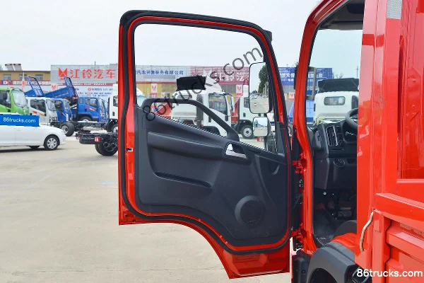 FAW Jiefang J6F 160 hp 4X2(6 wheels) 4.2m Single Row Flatbed Light Truck (China VI) Cab (1) | 86Trucks