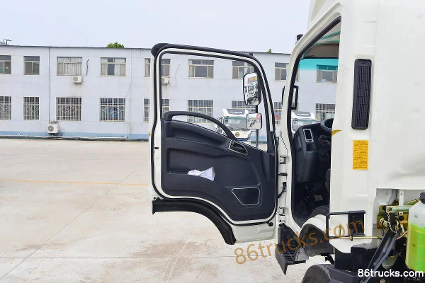 SHACMAN Commercial Vehicle Delong G1 137 ch 4X2(6 roues) 4,18 m cabine simple camion fourgon (1) | 86Trucks