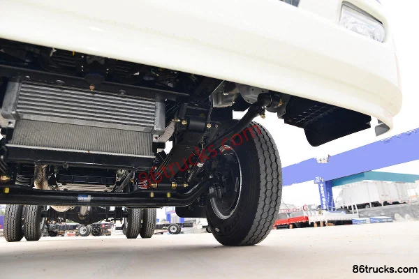SHACMAN Commercial Vehicle Delong G1 137 ch 4X2(6 roues) 4,18 m cabine simple camion fourgon Châssis (3) | 86Trucks