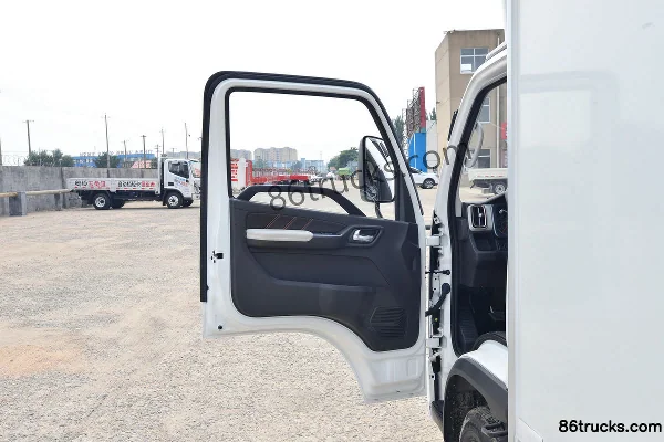 Foton Aoling M Card 2.0L 144 ch 4X2(6 roues) essence 4.17 m cabine simple fourgonnette (frein hydraulique) (1) | 86Trucks