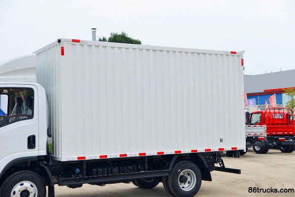SHACMAN Commercial Vehicle Delong G1 Standard Load Edition 143 hp 4X2(6 wheels) 4.2m Single Row Van Light Truck Body (1) | 86Trucks