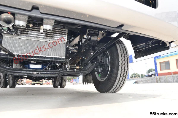 Sinotruk HOWO Hanjiang H 160hp 4X2(6 wheels) 4.15m AMT Automatic Single Row Panel Light Truck Chassis (3) | 86Trucks
