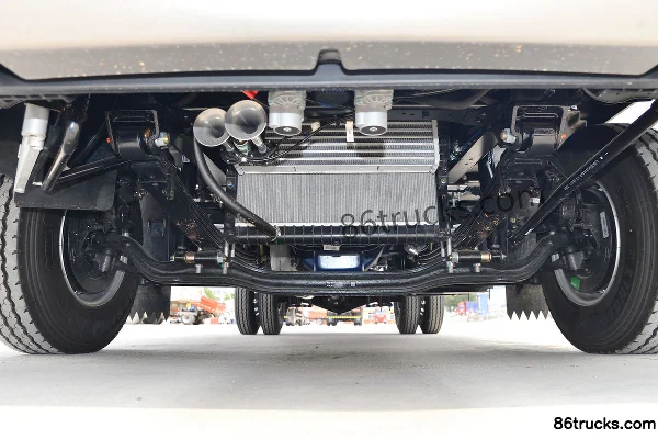 Sinotruk HOWO Hanjiang H 160hp 4X2(6 wheels) 4.15m AMT Automatic Single Row Panel Light Truck Chassis (1) | 86Trucks