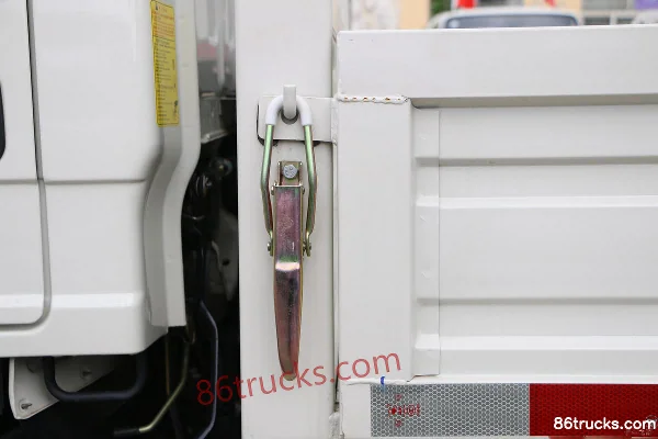 Foton Times Xiaoka Star 3 115 hp 4X2(6 wheels) 4.2m Single Row Flatbed Mini Truck (China VI) Body (2) | 86Trucks
