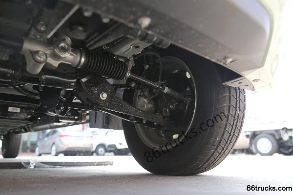 Foton Xiangling Q 3T 2.5m double row electric flatbed micro truck 41.86kWh 4X2(6 wheels) Chassis (3) | 86Trucks