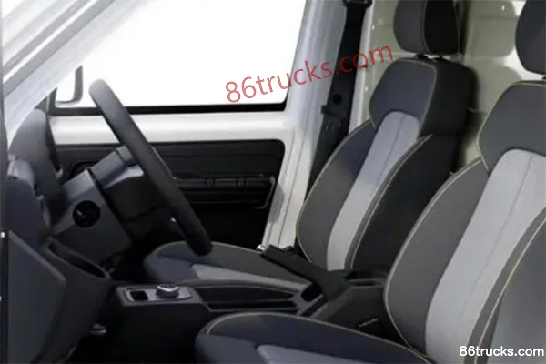Panda Changjiang Qi Wide Body Edition 2.7T 4.746m pure electric enclosed van 38.64kWh Cab (1) | 86Trucks