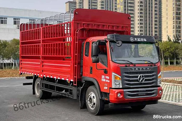 Dayun G6 165hp 4X2(6 wheels) 5.4m semi-sleeper cage cargo truck Exterior