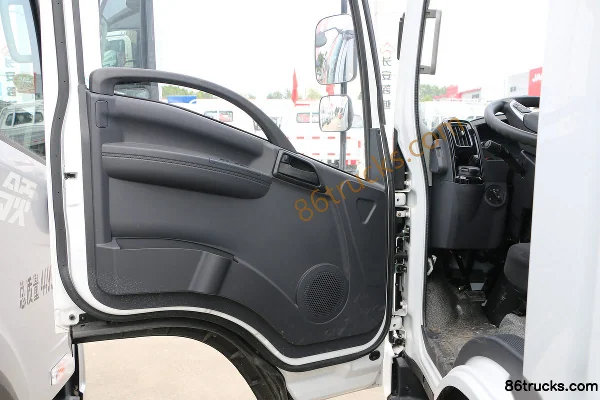 FAW Jiefang Tiger VR 140 hp 4X2(6 wheels) 3.65m Single Row Van Light Truck Cab (2) | 86Trucks