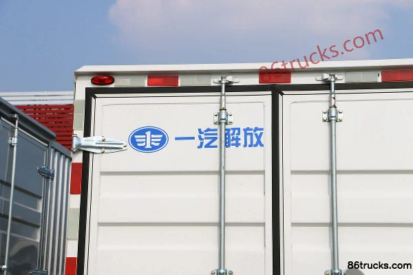 FAW Jiefang Tiger VR 140 hp 4X2(6 wheels) 3.65m Single Row Van Light Truck Body (3) | 86Trucks