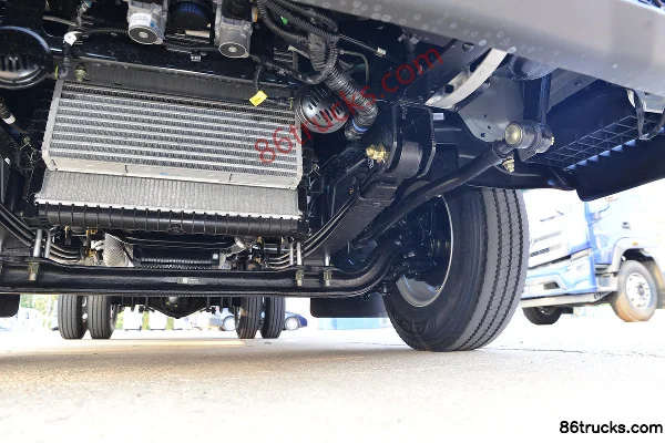 Foton Aumark S1 Smart Edition 160hp 4X2(6 wheels) 3.83m Semi-row Panel Light Truck Chassis (3) | 86Trucks