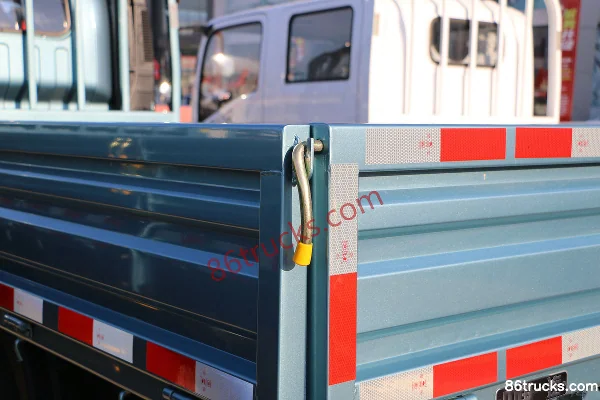 FAW Jiefang Hu 6G 140 ch 4X2(6 roues) Camion léger à ridelles 3,82 m cabine avec couchette Carrosserie (2) | 86Trucks