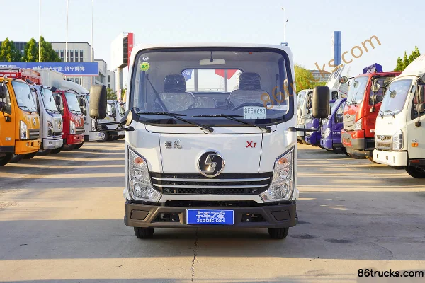 SHACMAN Light Truck Delong X1 115hp 4X2(6 wheels) 3.65m single-row flatbed light truck Exterior (2) | 86Trucks