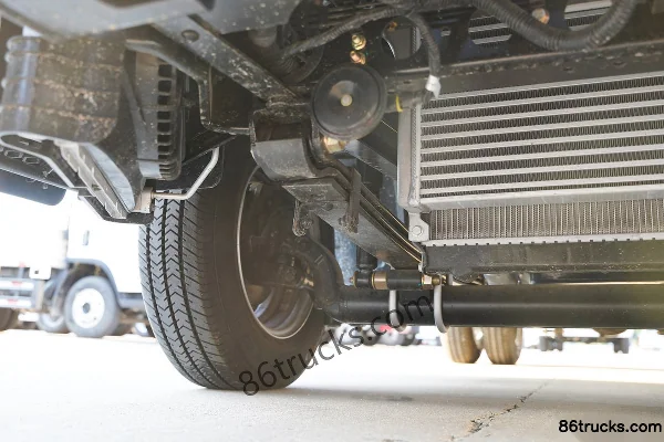 SHACMAN Light Truck Delong X1 115hp 4X2(6 wheels) 3.65m single-row flatbed light truck Chassis (2) | 86Trucks