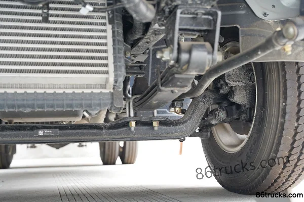 Foton Aumark S1 série Zhiying 131 ch 4X2(6 roues) 3,83 m camion plateau à ridelles cabine demi-avancée (Beijing V) Châssis (3) | 86Trucks