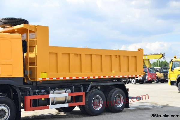 Sinotruk HOWO V7 Heavy Truck 400hp 6X4(10 wheels) 6m Dump Truck (Engineering Yellow) Body (1) | 86Trucks