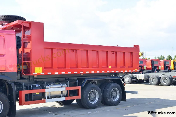 Sinotruk HOWO V7 Heavy Truck 400 hp 6X4(10 wheels) 5.8m Dump Truck Body (1) | 86Trucks