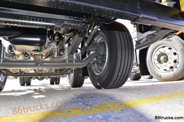 Sinotruk HOWO TX 290 ch 6X2(8 roues) 9,6 m camion porteur à ridelles (China VI) Châssis (3) | 86Trucks