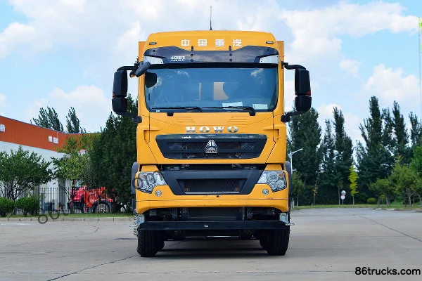 Sinotruk HOWO TX7 430 hp 8X4(12 wheels) cleaning and suction truck Exterior (2) | 86Trucks