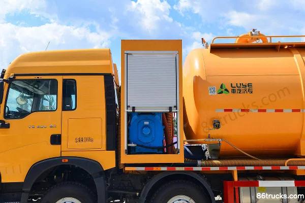 Sinotruk HOWO TX7 430 hp 8X4(12 wheels) cleaning and suction truck Body (2) | 86Trucks