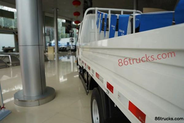 Foton Aumark 1 Series Engineering Edition 131hp 4X2(6 wheels) 3.22m Double Row Flatbed Light Truck (China VI) Body (2) | 86Trucks