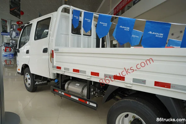 Foton Aumark 1 Series Engineering Edition 131hp 4X2(6 wheels) 3.22m Double Row Flatbed Light Truck (China VI) Body (1) | 86Trucks