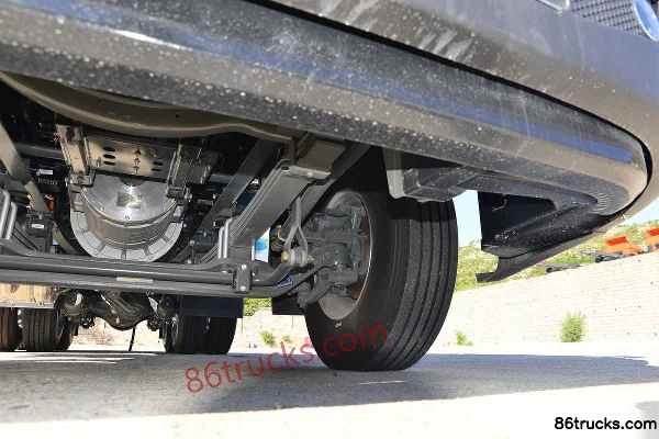 Sinotruk HOWO TX 25T 6X4(10 roues) tracteur routier électrique à batterie interchangeable 282kWh Châssis (3) | 86Trucks