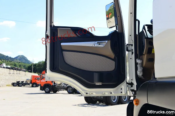 Sinotruk HOWO TX Heavy Truck 8X4(12 wheels) 7.8m Battery Swap Pure Electric Dump Truck Cab (2) | 86Trucks