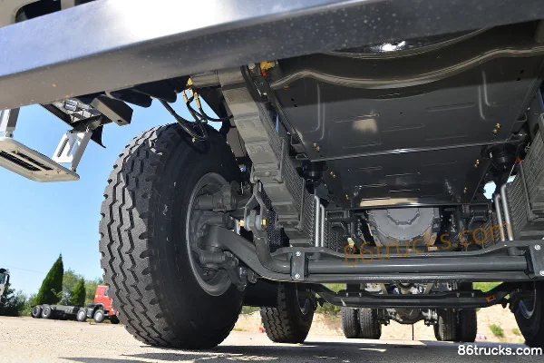Sinotruk HOWO TX Heavy Truck 8X4(12 wheels) 7.8m Battery Swap Pure Electric Dump Truck Chassis (2) | 86Trucks