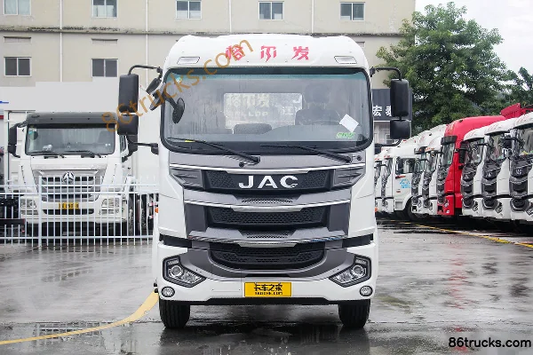 JAC Gallop A5L medium truck 220 hp 4X2(6 wheels) 6.8m van cargo truck Exterior (2) | 86Trucks
