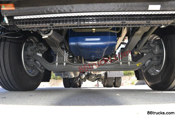 Sinotruk HOWO TX7 Heavy Truck 480 hp 6X4(10 wheels) LNG Tractor Truck Chassis (1) | 86Trucks