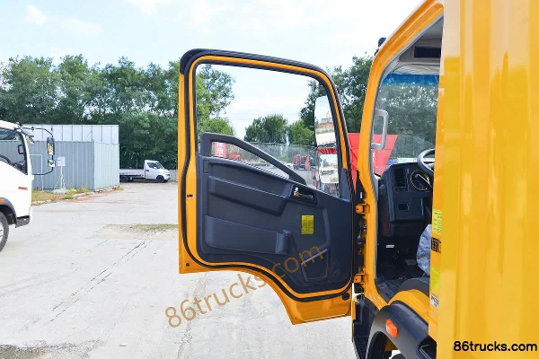 Sinotruk HOWO Hanjiang H 140hp 4X2(6 wheels) 4.15m Single Row Box Light Truck Cab (1) | 86Trucks