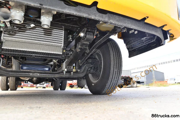 Sinotruk HOWO Hanjiang H 140hp 4X2(6 wheels) 4.15m Single Row Box Light Truck Chassis (3) | 86Trucks