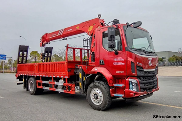 Dongfeng Liuqi New Chenglong M3 245 hp 4X2(6 wheels) 6m truck-mounted crane (Shenbai Heavy Industry brand) Exterior