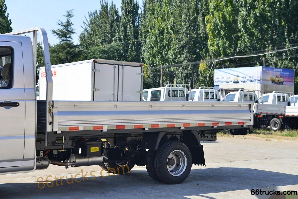 Dongfeng Xiaobawang W18 1,6 L 122 ch 4X2(6 roues) 3,7 m camion micro plateau simple cabine (China VI) Carrosserie (1) | 86Trucks