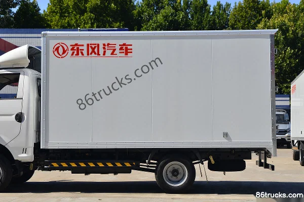 Dongfeng Xiaobawang W17 2.0L 133 hp 4X2(6 wheels) Gasoline 3.35m Single Row Van Truck (China VI) Body (2) | 86Trucks