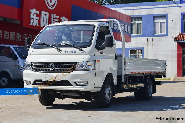 Dongfeng Xiaobawang W17 122hp 4X2(6 wheels) 4.05m Single Row Flatbed Light Truck (China VI) Exterior (3) | 86Trucks