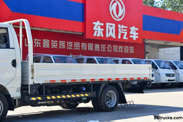 Dongfeng Xiaobawang W17 122hp 4X2(6 wheels) 4.05m Single Row Flatbed Light Truck (China VI) Body (1) | 86Trucks