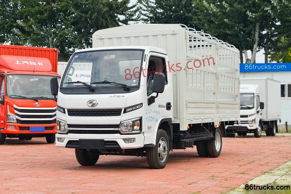 Yuejin Fuxing S100 95 hp 4X2(6 wheels) 4.2 m single-row stake light truck (China VI) Exterior (3) | 86Trucks