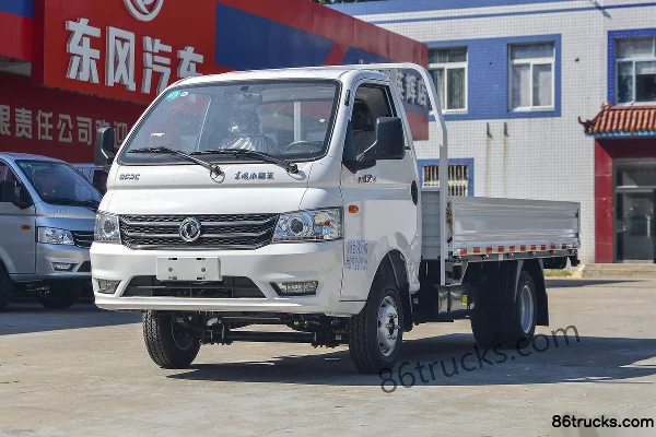 Dongfeng Xiaobawang W17 1.5L 113 hp 4X2(6 wheels) 3.6m Single Row Stake Truck (China VI) Exterior (3) | 86Trucks