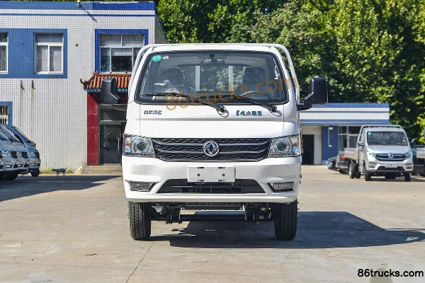 Dongfeng Xiaobawang W17 1.5L 113 hp 4X2(6 wheels) 3.6m Single Row Stake Truck (China VI) Exterior (2) | 86Trucks