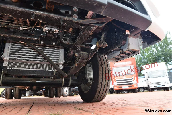 Yuejin Fuxing S80 95 hp 4X2(6 wheels) Diesel 2.65m Double-row Flatbed Mini Truck (China VI) Chassis (3) | 86Trucks