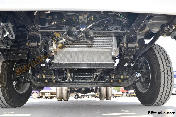 SHACMAN Commercial Vehicle Delong G1 Standard Load Edition 160hp 4X2(6 wheels) 3.82m crew cab flatbed light truck Chassis (1) | 86Trucks