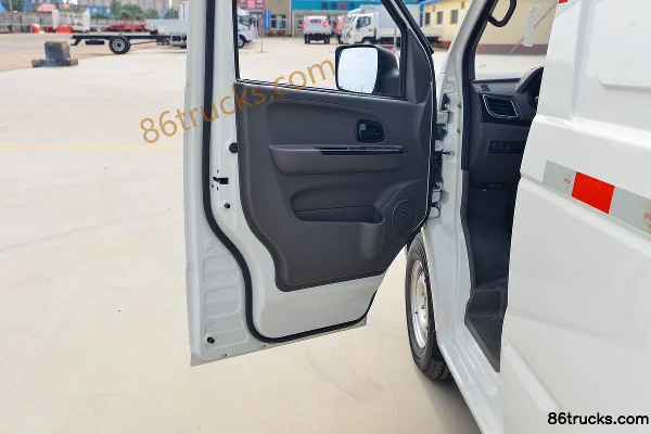 New Gonow Shuailing 2022 Model 3.2T 4.865m pure electric enclosed van 41.93kWh Cab (2) | 86Trucks