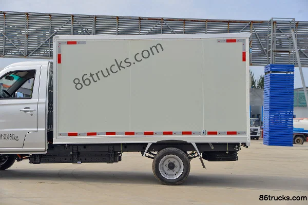 SRM Xinyuan T2S EV 3,1T 3,03 m camion léger fourgon électrique cabine simple 46,36 kWh 4X2(6 roues) Carrosserie (2) | 86Trucks