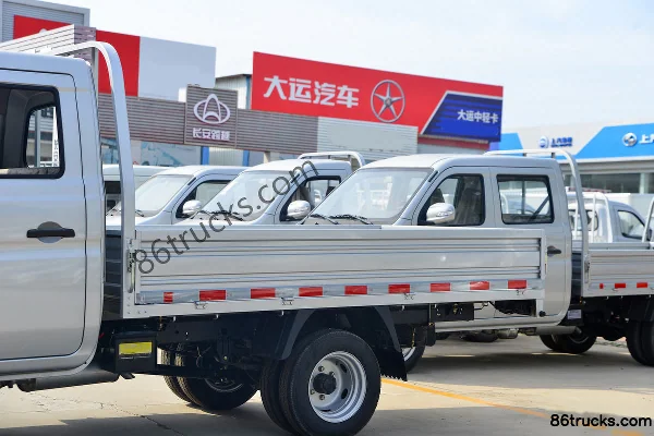 Changan Kuayue Wang X1 Luxury 1.6L 122hp 4X2(6 wheels) Gasoline 2.55m Double Row Flatbed Light Truck (China VI) Body (1) | 86Trucks