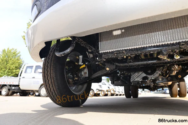 Changan Kuayue Wang X1 1.6L 122 hp 4X2(6 wheels) gasoline 3.05m single-row flatbed light truck Chassis (2) | 86Trucks