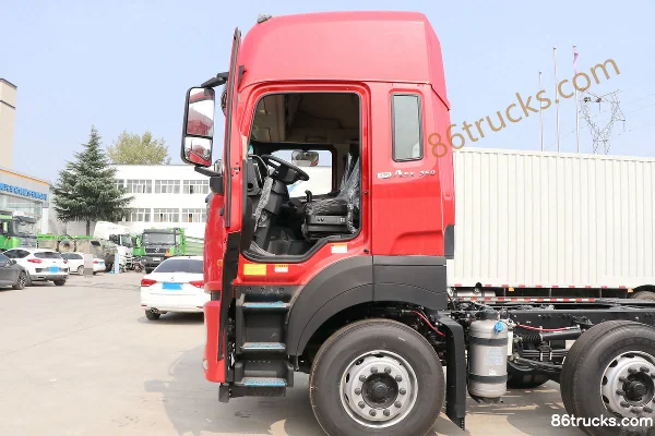 JAC Gallop A5WIII Heavy Truck 270hp 8X2(10 wheels) 9.5m wing opening box cargo truck Cab (3) | 86Trucks